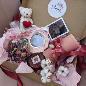 Подарочная коробка #6