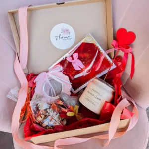 Подарочная коробка #6