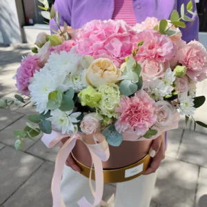 Flowerbox #1 with hydrangea, carnations and rose