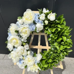 Траурный венок #1 белый пион и гортензия