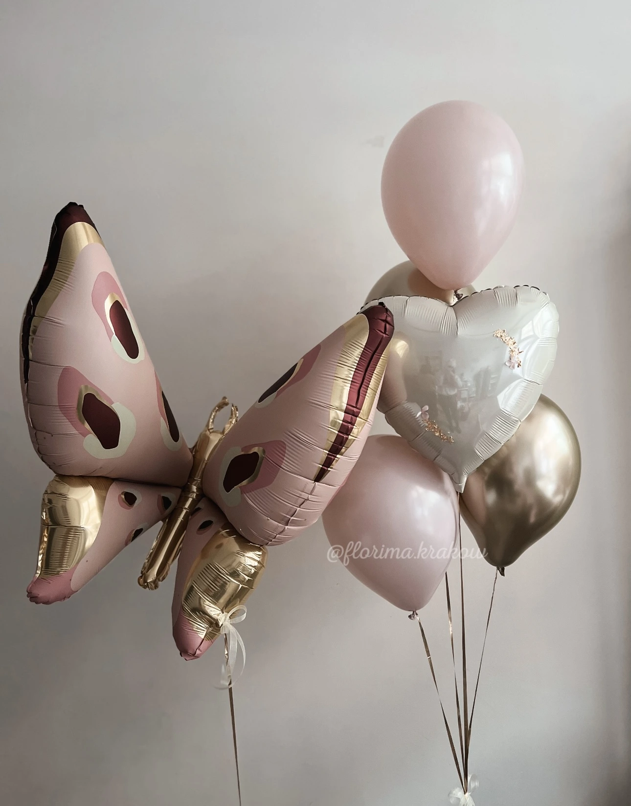 Набор воздушных шаров #120 Воздушный шар «Бабочка» и букет воздушных шаров